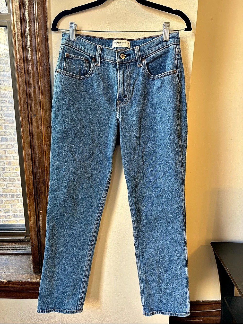 Abercrombie & Fitch The 90s Straight Curve Love Mid Rise Jeans Blue Waist 26